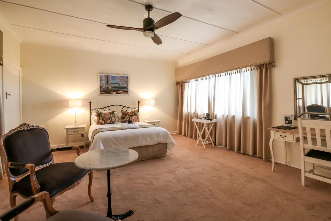 Hathaway Guest House อีสต์ลอนดอน ภายนอก รูปภาพ
