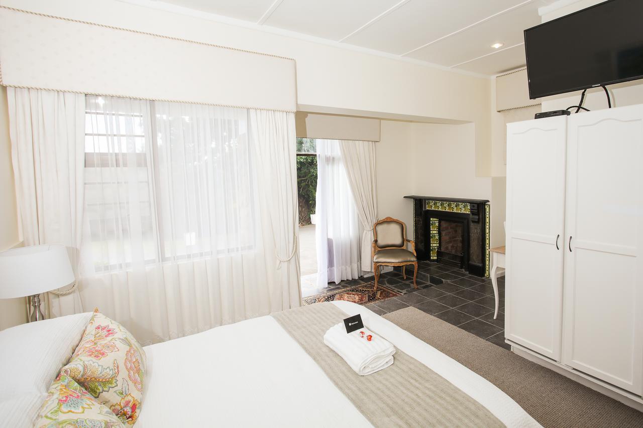 Hathaway Guest House อีสต์ลอนดอน ภายนอก รูปภาพ