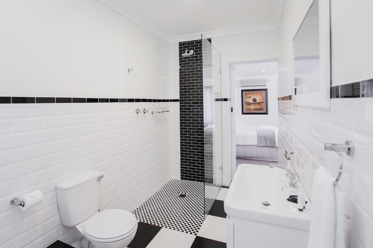 Hathaway Guest House อีสต์ลอนดอน ภายนอก รูปภาพ